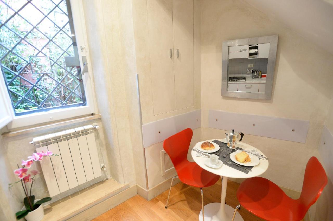 La Casa Degli Osti 1 - Piazza Navona Apartment Рим Екстериор снимка