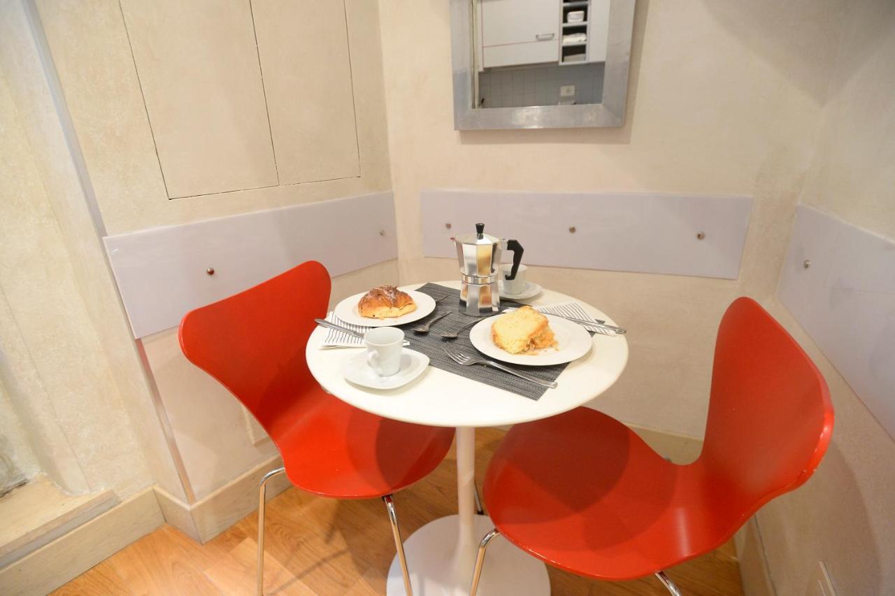 La Casa Degli Osti 1 - Piazza Navona Apartment Рим Екстериор снимка